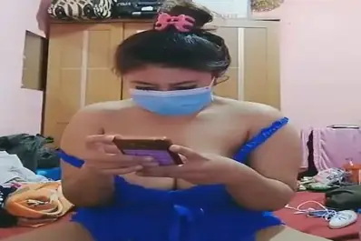 Live Show 13 Cewek Seksi Colmek Ganas Sampe Memek Squirt Banjir