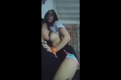 Nekad Ngentot Adek Tiri Mulus Di Rumah Sampe Memeknya Becek